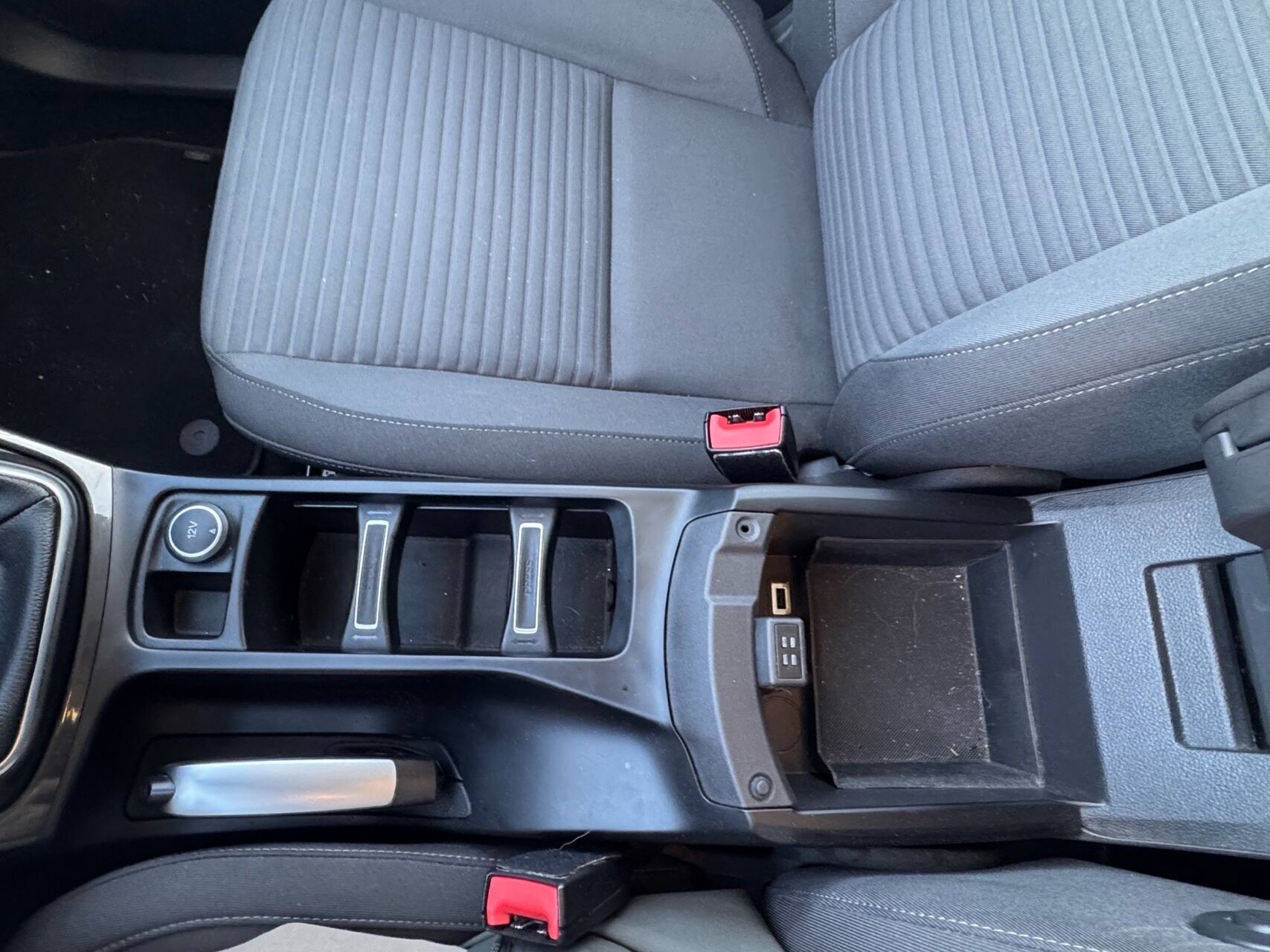 Sort Ford C-MAX fra 2015