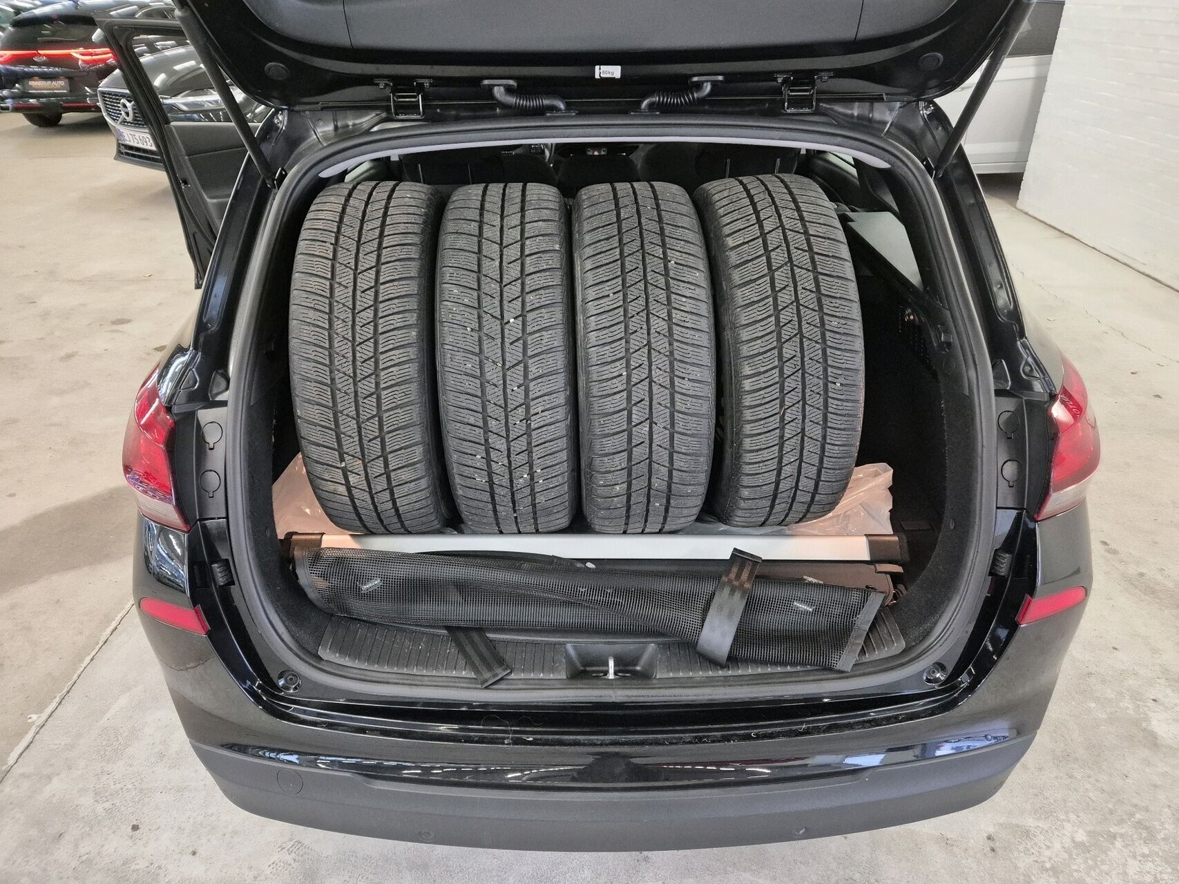 Sort Hyundai i30 fra 2019