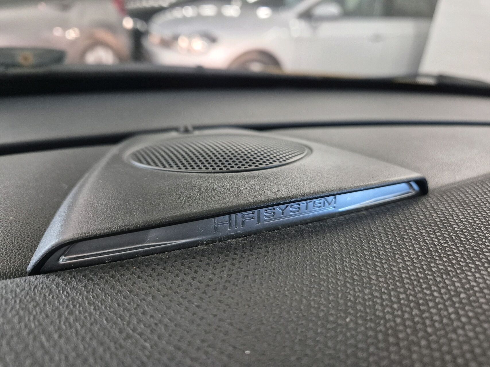 Gul Citroën DS3 fra 2011