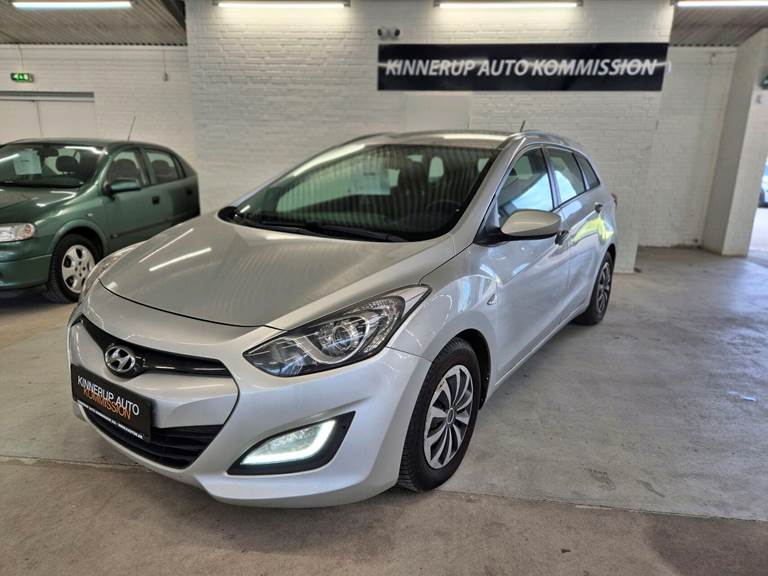 Hyundai i30 1,6 Cw CRDi Comfort Go ISG 110HK Stc 6g