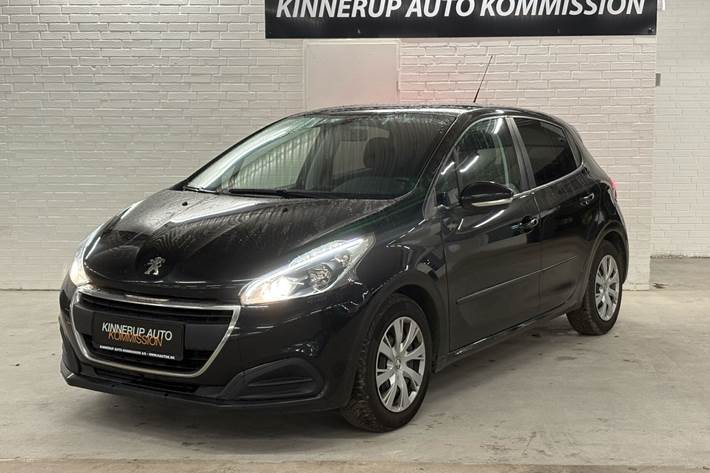 Sort Peugeot 208 fra 2018