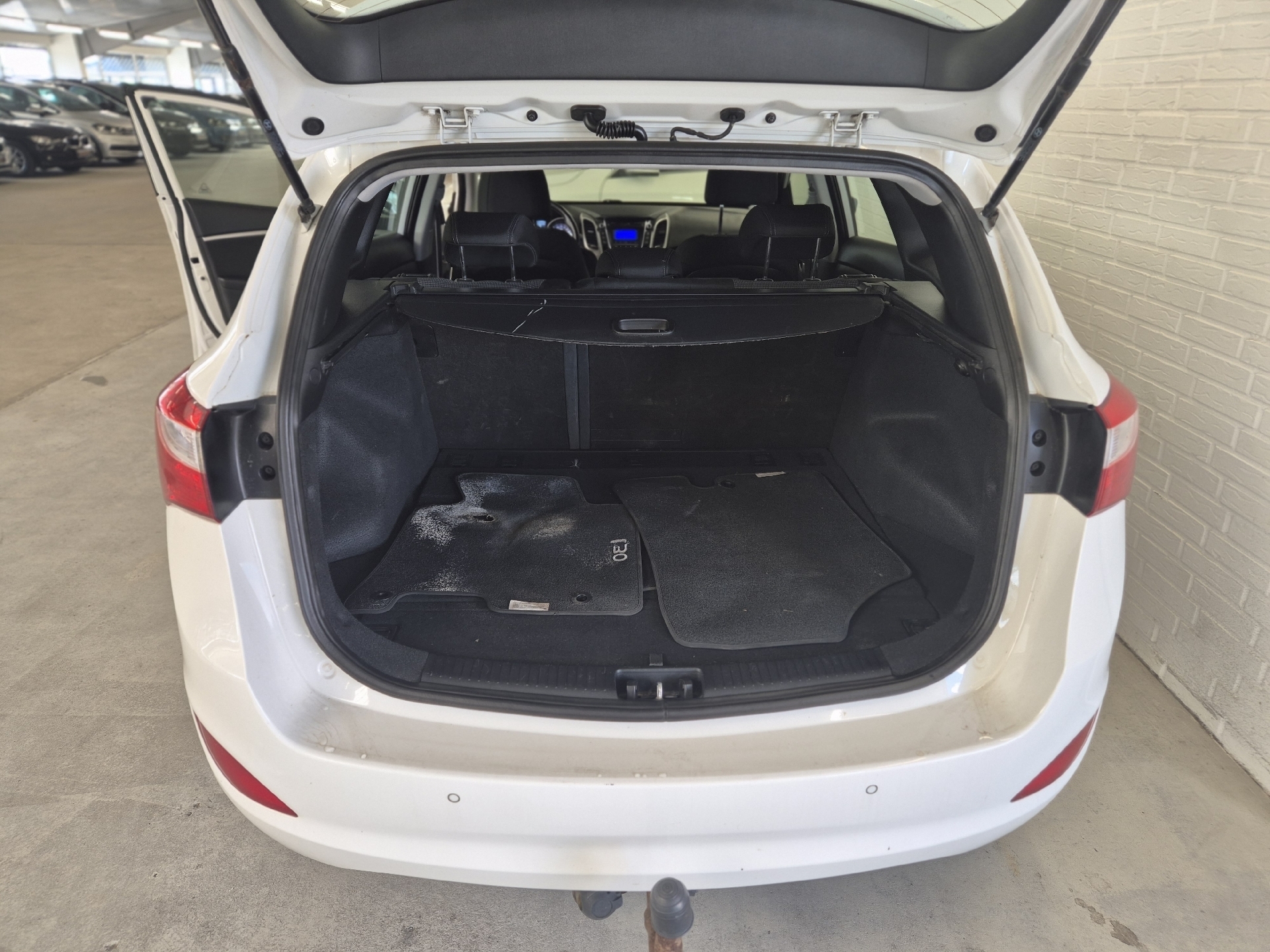 Hvid Hyundai i30 fra 2014