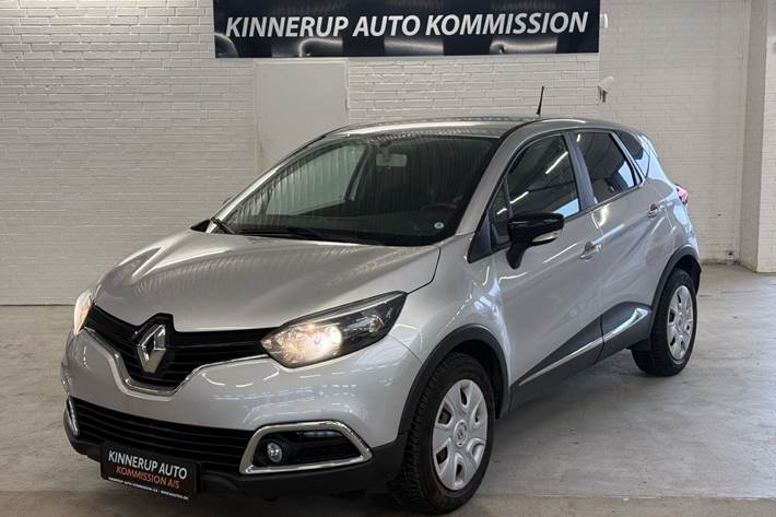 Sølv Renault Captur fra 2016