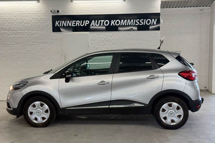 Sølv Renault Captur fra 2016
