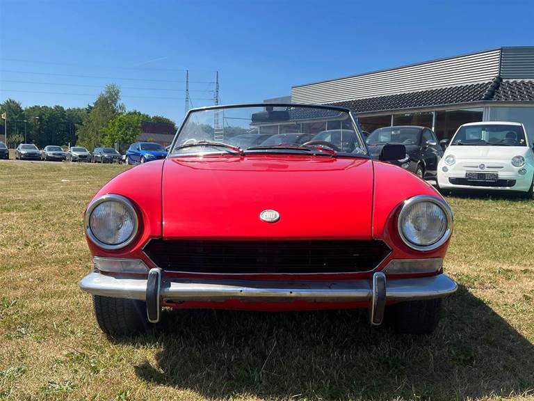 Fiat 124 1,4 Spider Sport 90HK Cabr.