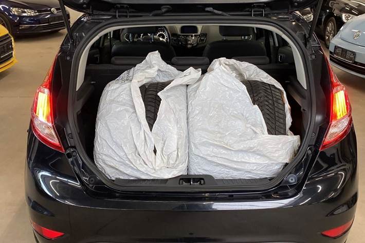 Sort Ford Fiesta fra 2015