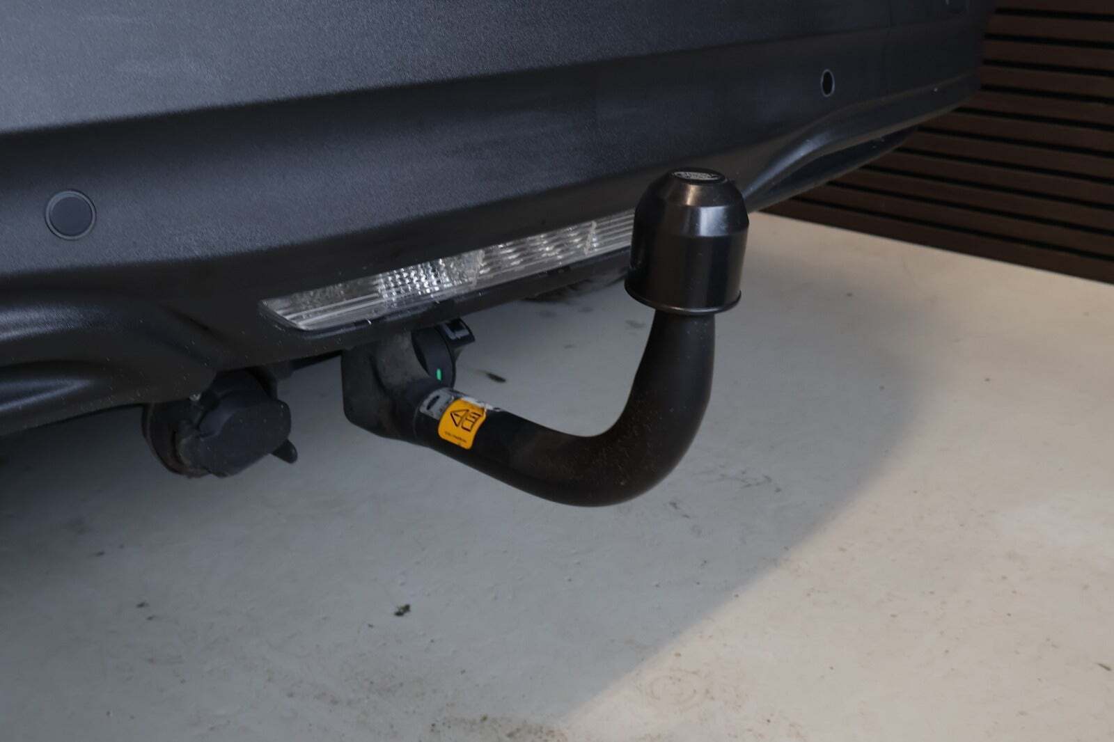 Hvid Ford Mustang Mach-E fra 2022