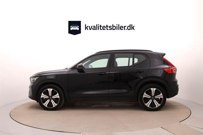 Sort Volvo XC40 fra 2022