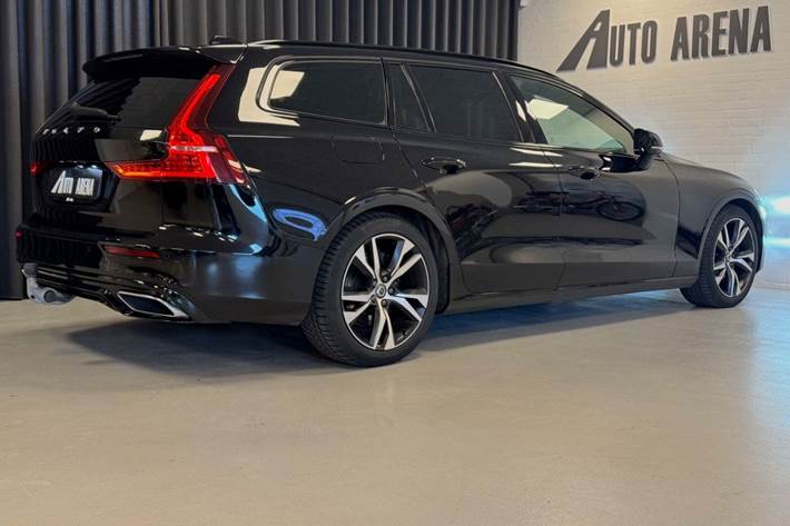 Sort Volvo V60 fra 2021