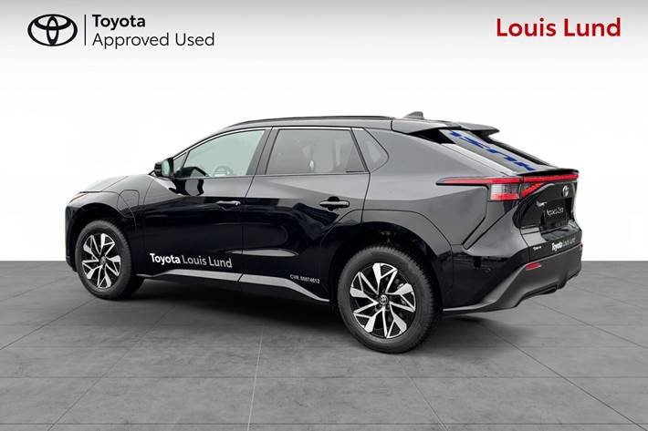 Sort Toyota BZ4X fra 2026