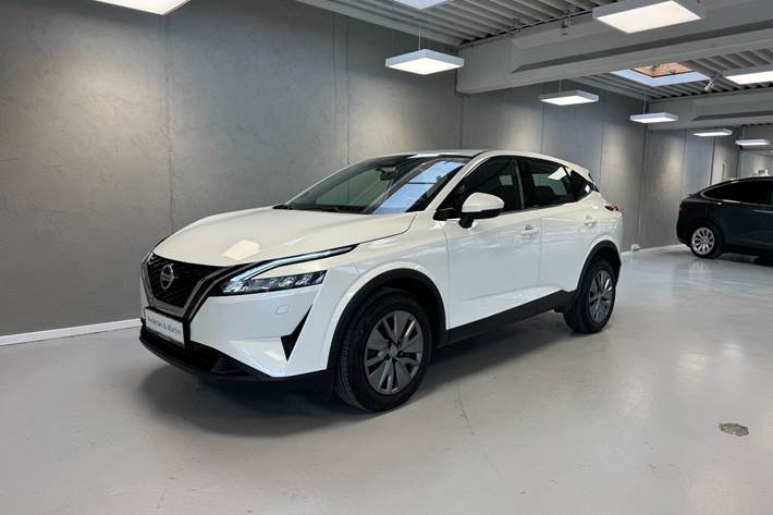 Hvid Nissan Qashqai fra 2022