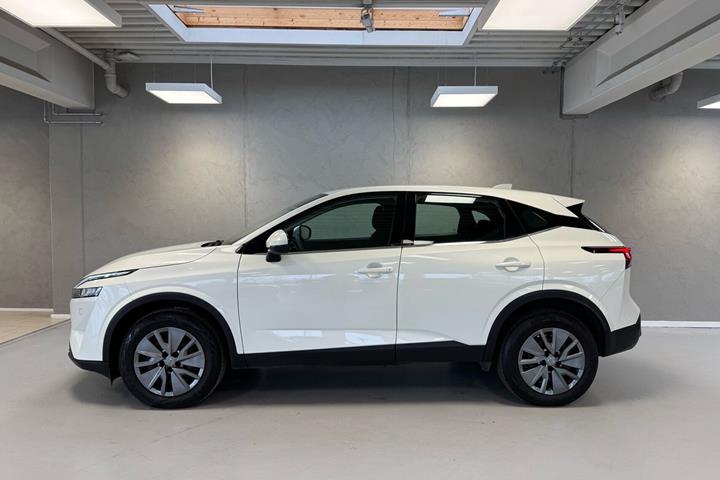 Hvid Nissan Qashqai fra 2022