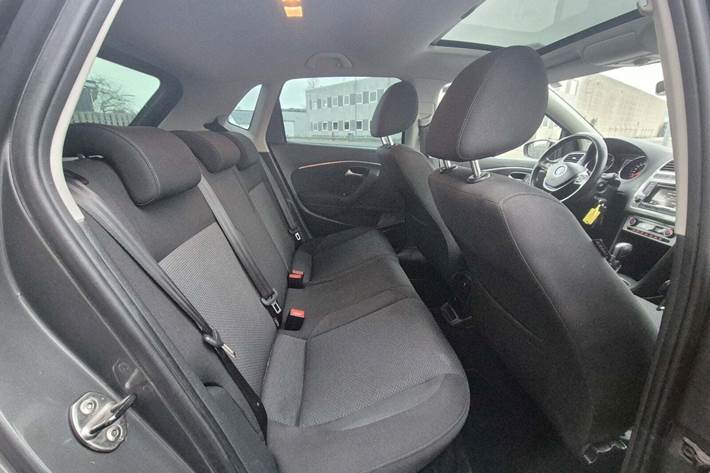 Blå VW Polo fra 2016