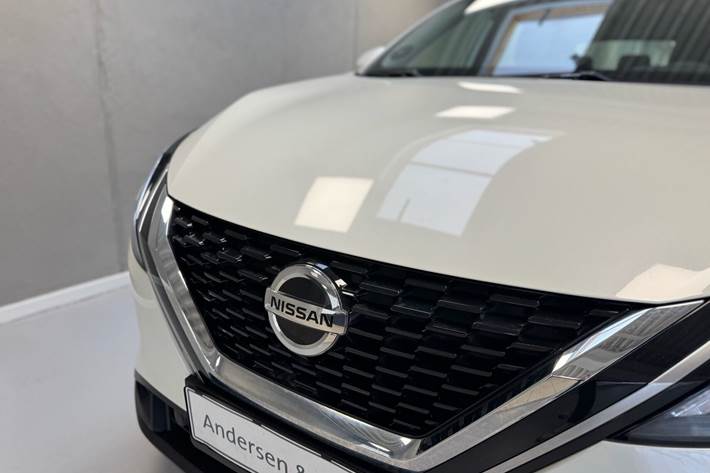 Hvid Nissan Qashqai fra 2022