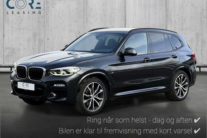 Grå BMW X3 fra 2018 set udefra