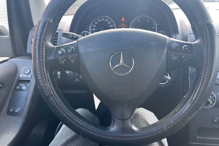 undefined Mercedes A180 fra 2010 set indefra