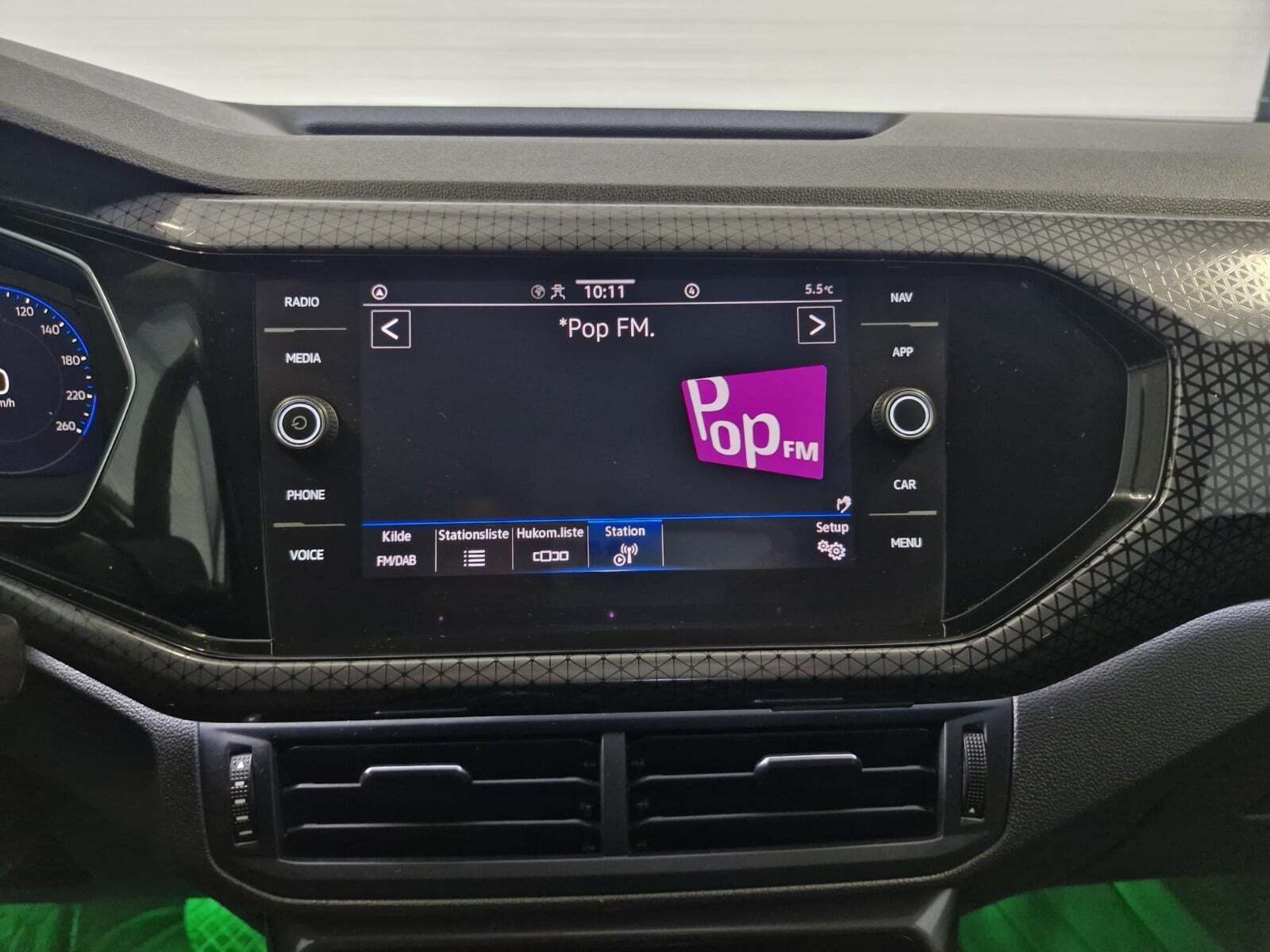 Turquoise VW T-Cross fra 2022
