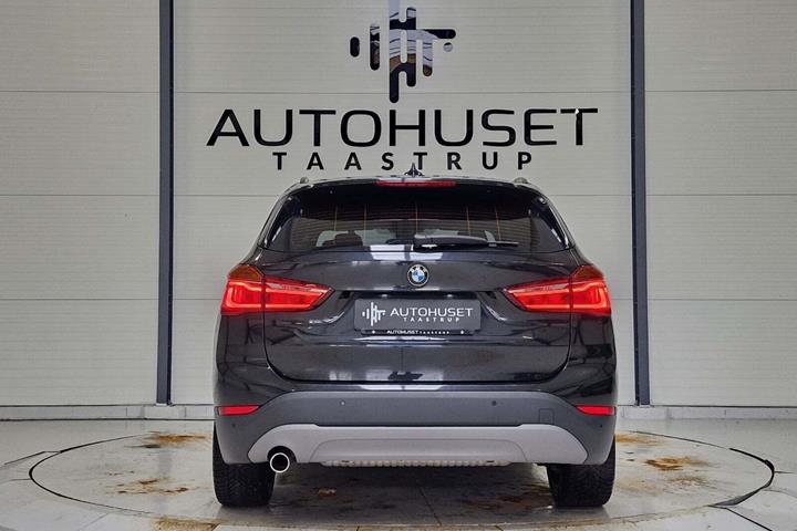 Sort BMW X1 fra 2019