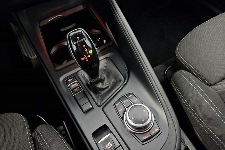 Sort BMW X1 fra 2019