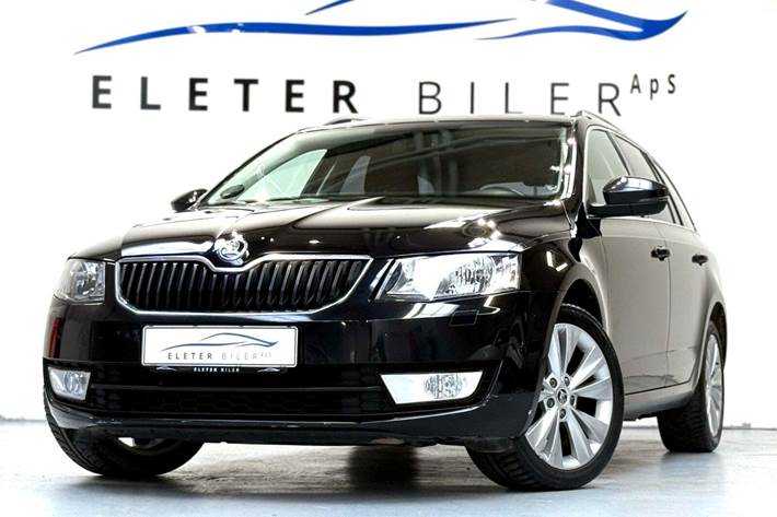 Sort Skoda Octavia fra 2016