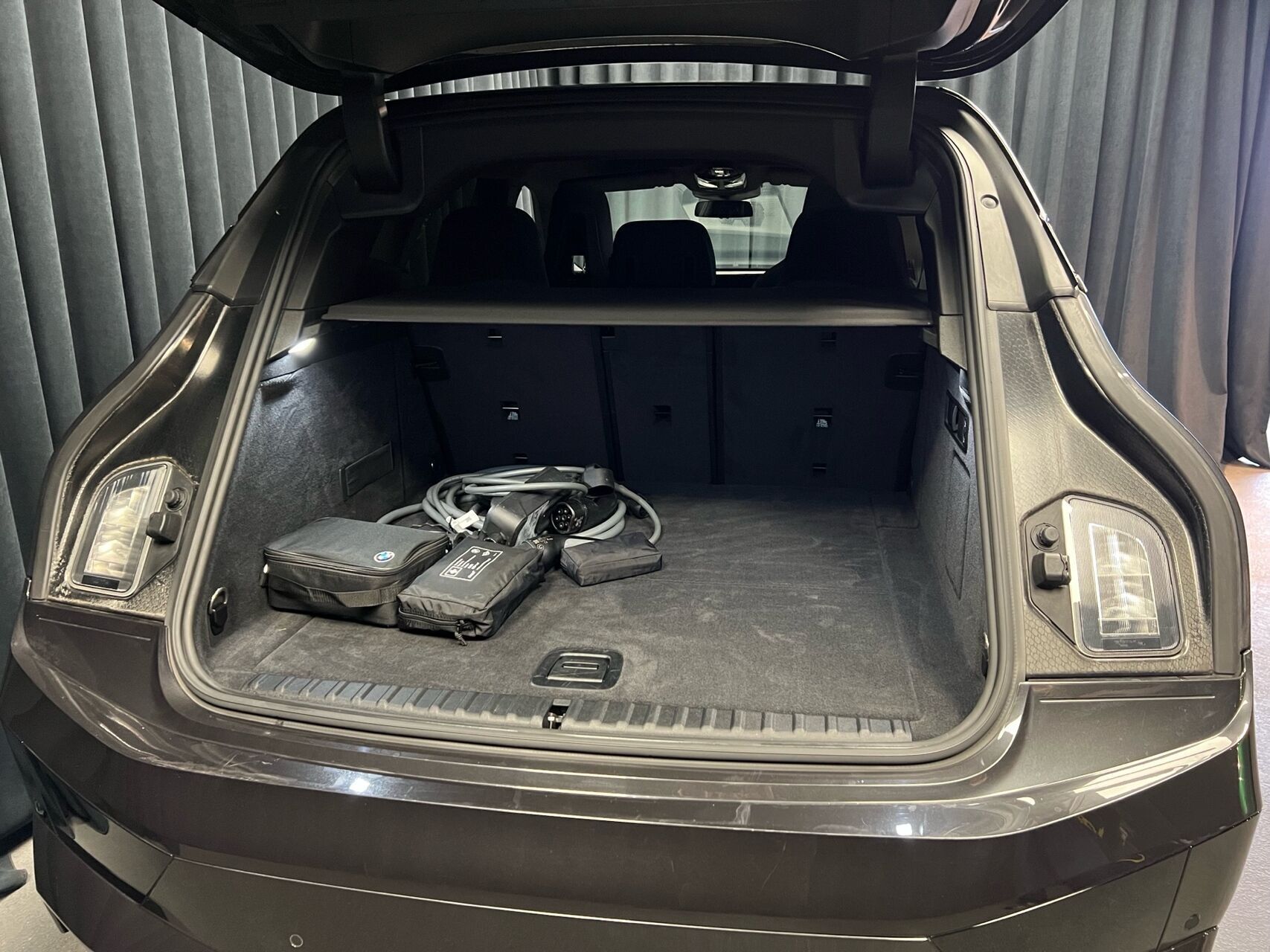 BMW iX 50 EL Sport XDrive 523HK 5d Aut.