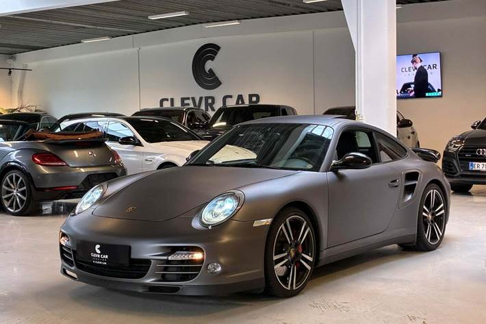 Grå Porsche 911 Turbo fra 2012