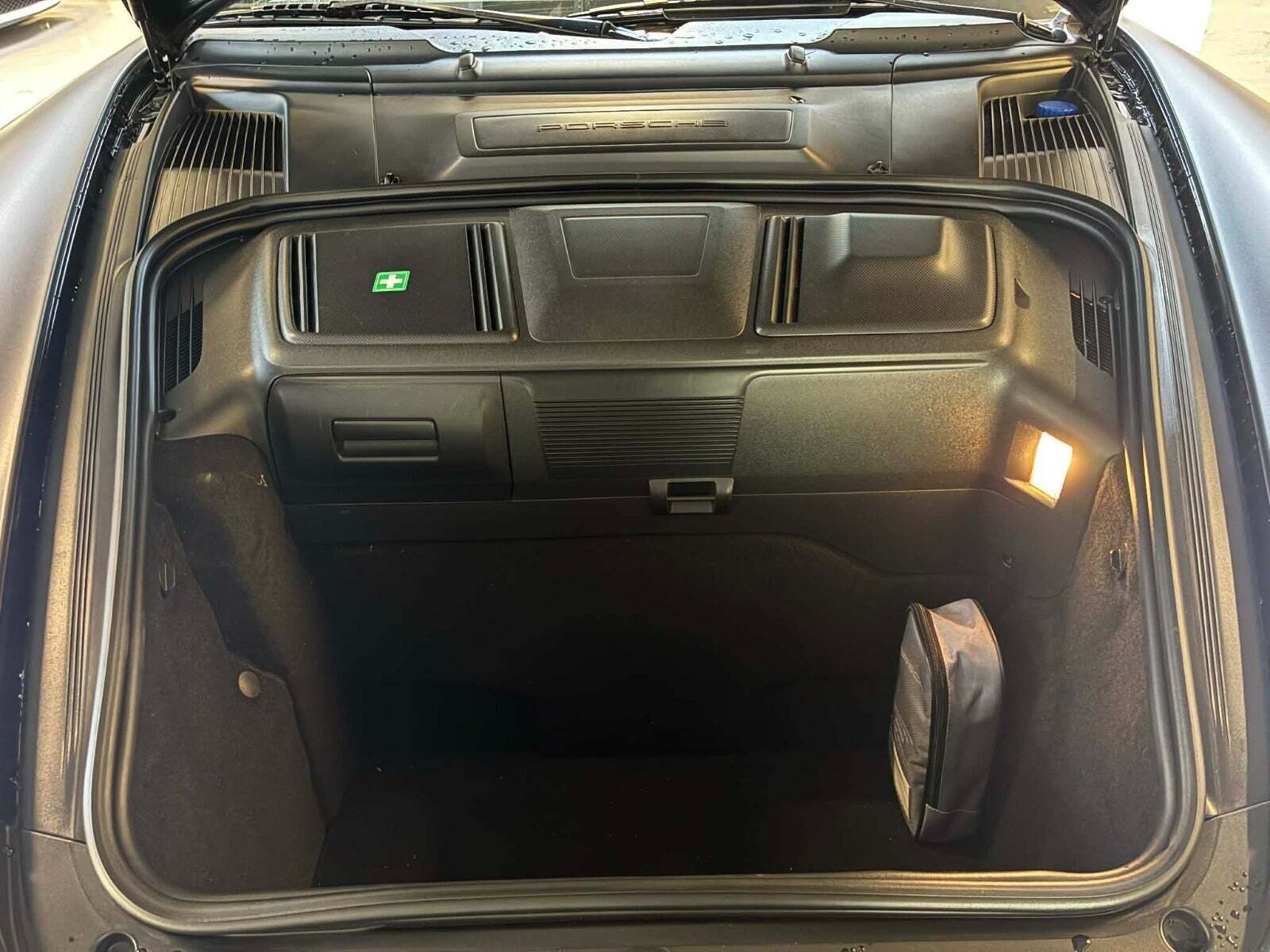 Grå Porsche 911 Turbo fra 2012