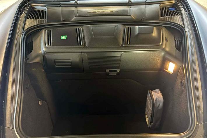 Grå Porsche 911 Turbo fra 2012