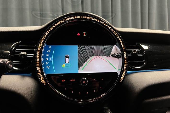 Grå Mini Cooper fra 2022