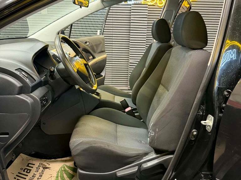 Toyota Corolla Verso 1,8 Luna 7prs