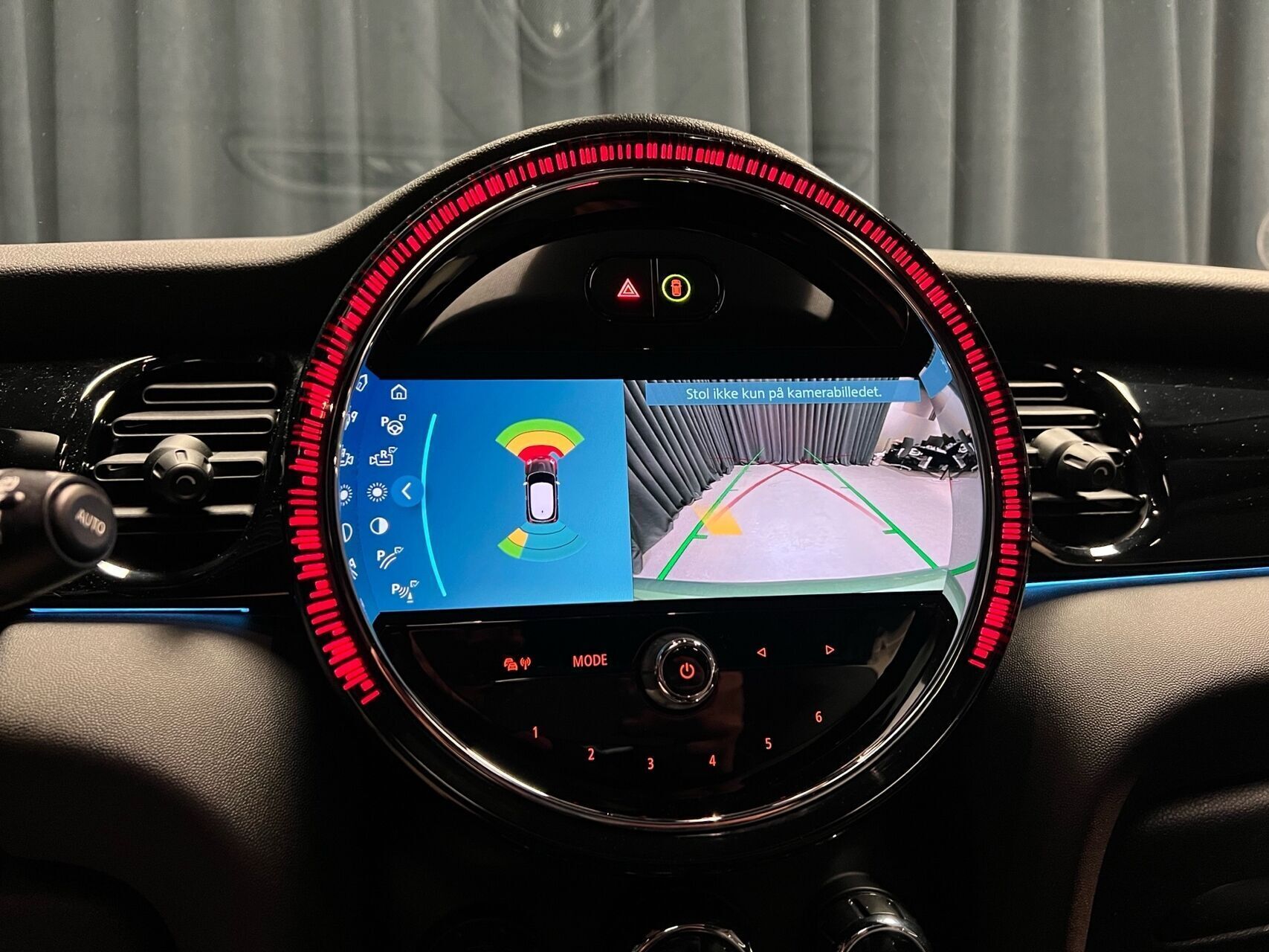 Grøn Mini Cooper fra 2023