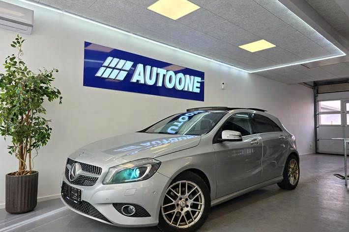 Sølv Mercedes A180 fra 2014