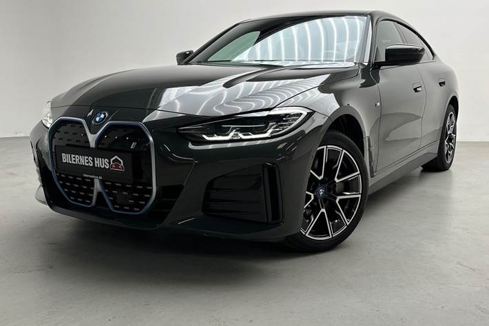 Grå BMW i4 fra 2022