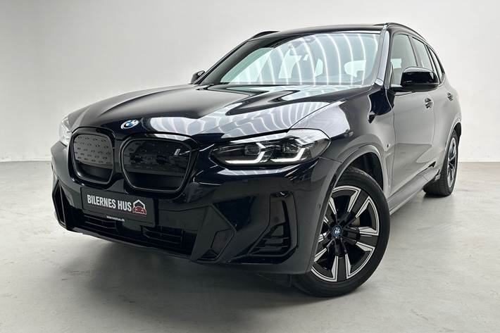Sort BMW iX3 fra 2023