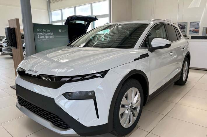 Hvid Skoda Elroq fra 2026 set udefra