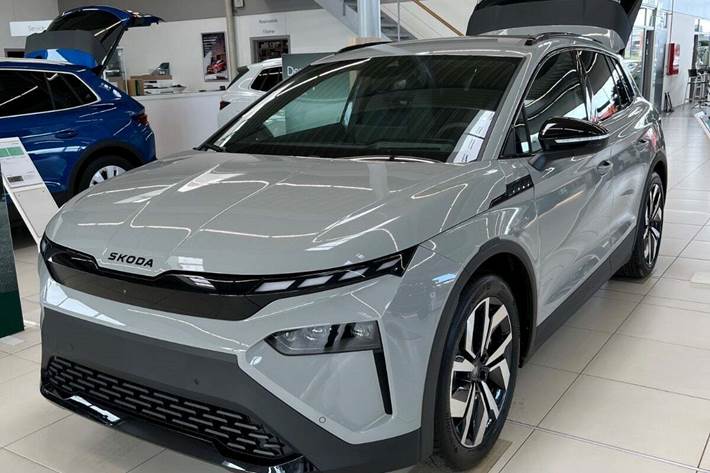 Hvid Skoda Elroq fra 2026