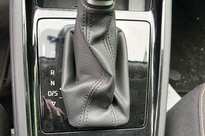 Grå Skoda Kamiq fra 2020