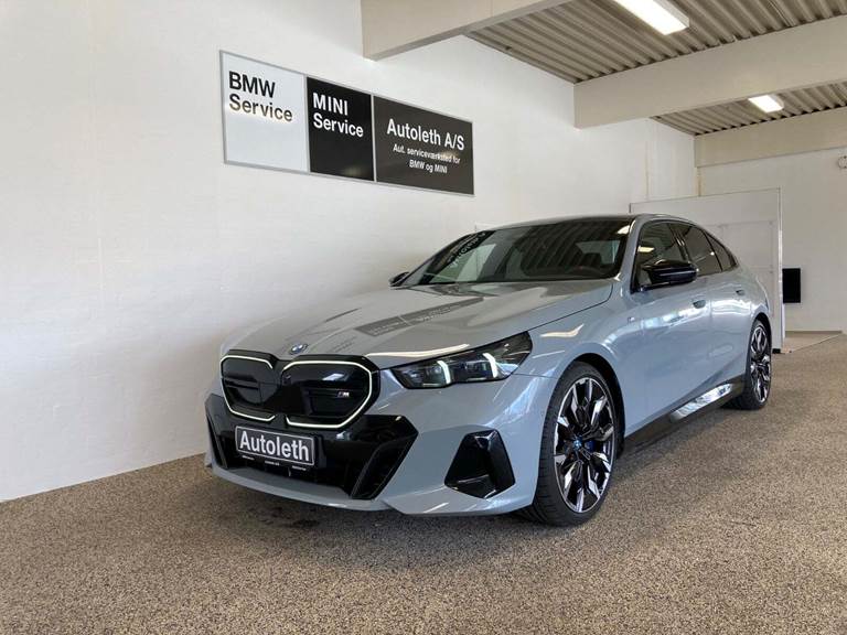 BMW i5 M60 xDrive