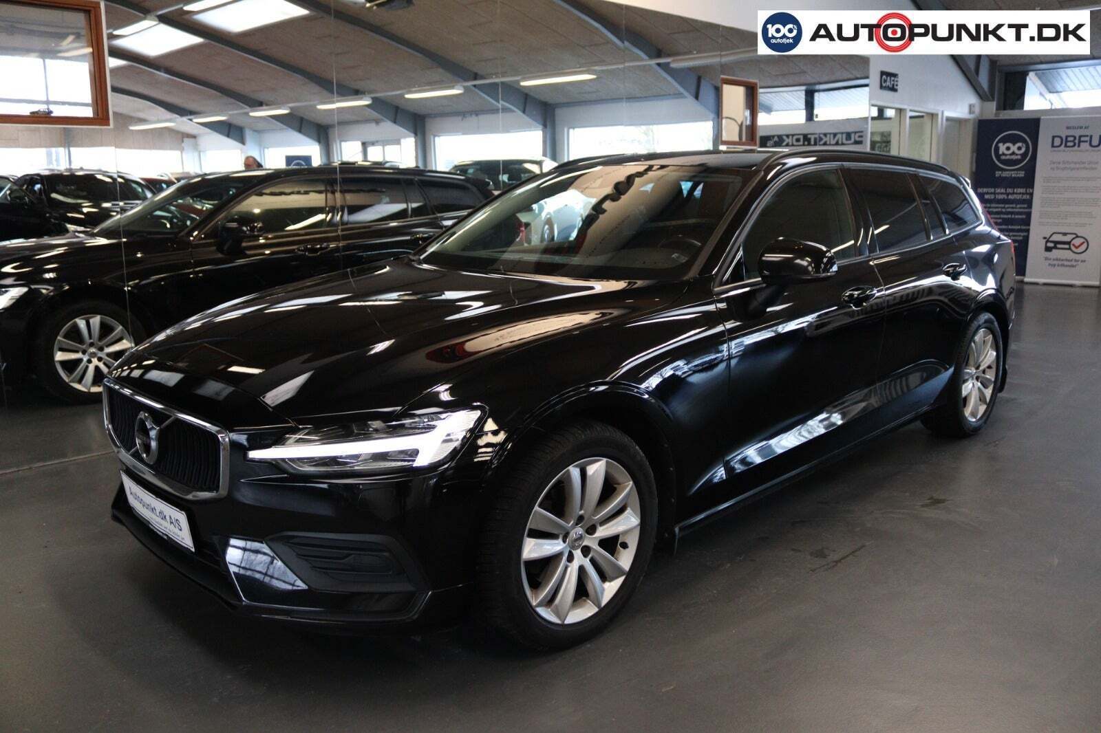 Sort Volvo V60 fra 2019