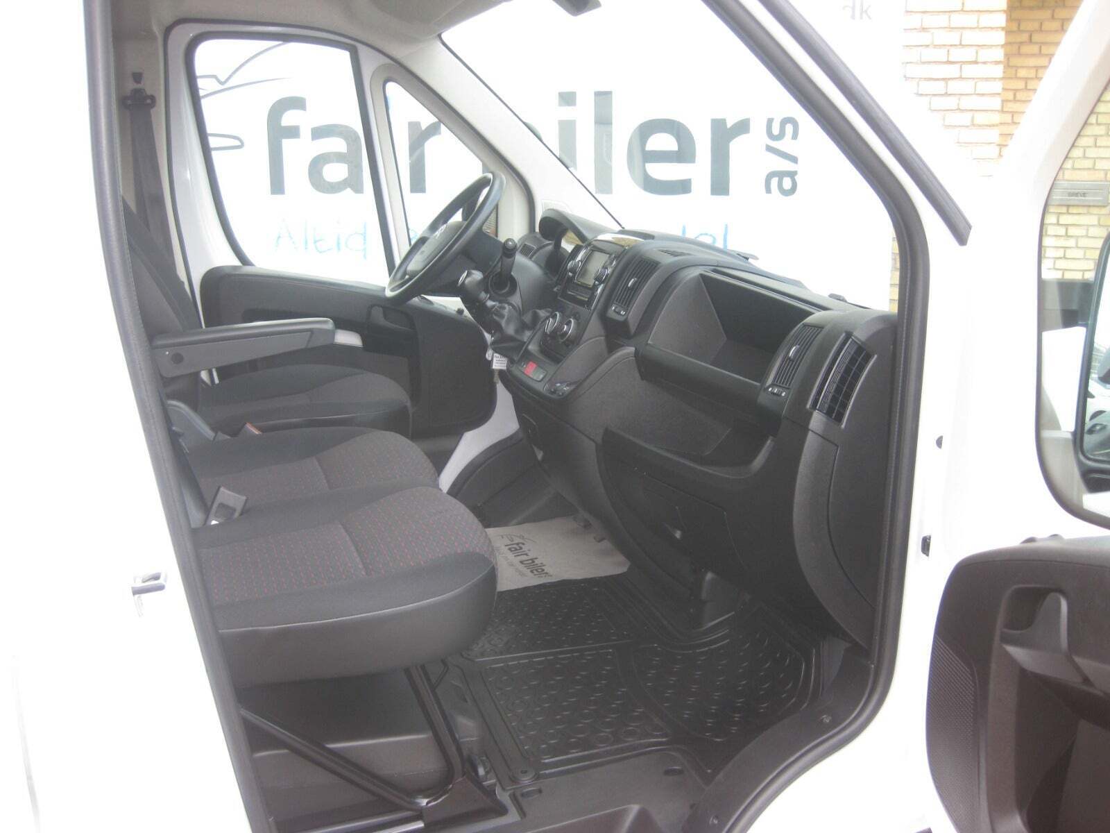 Citroën Jumper 33 2,2 BlueHDi 140 L2H2