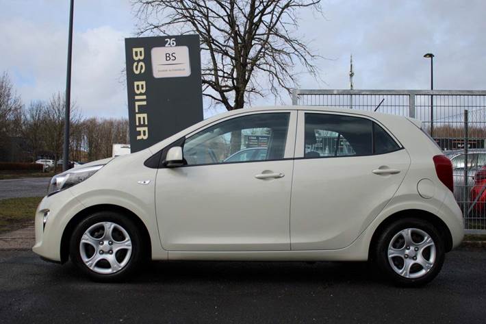 Beige Kia Picanto fra 2018