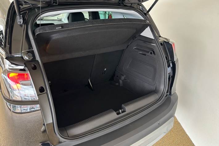 Sort Opel Crossland fra 2021