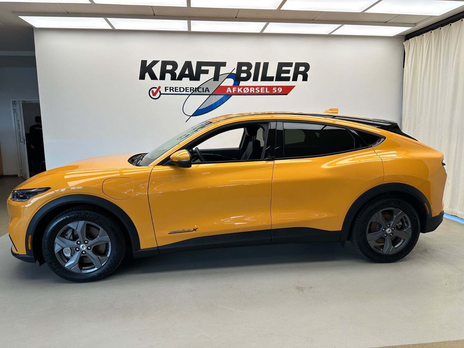 Ford Mustang Mach-E 88 Extended Range