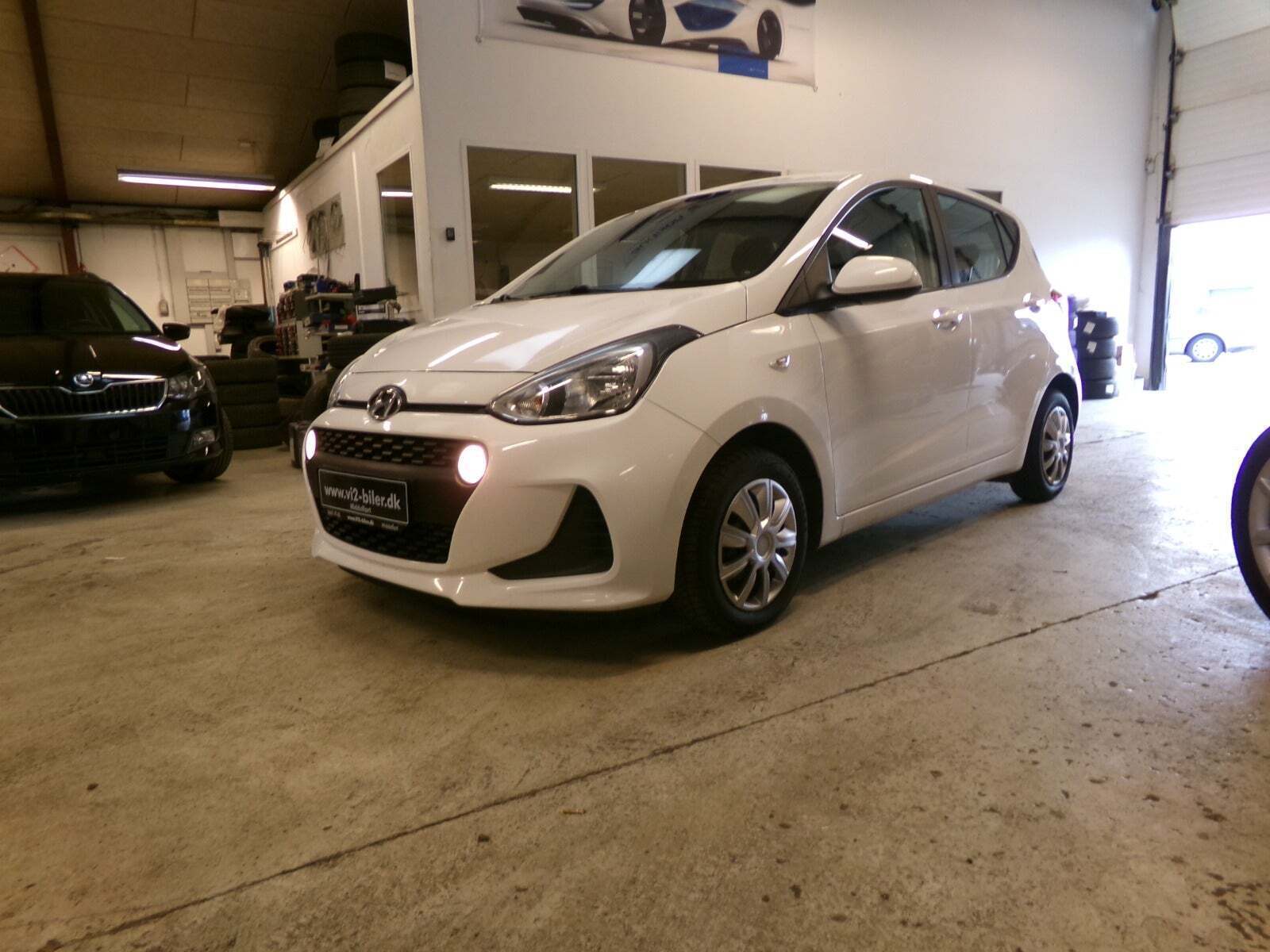 Hvid Hyundai i10 fra 2018
