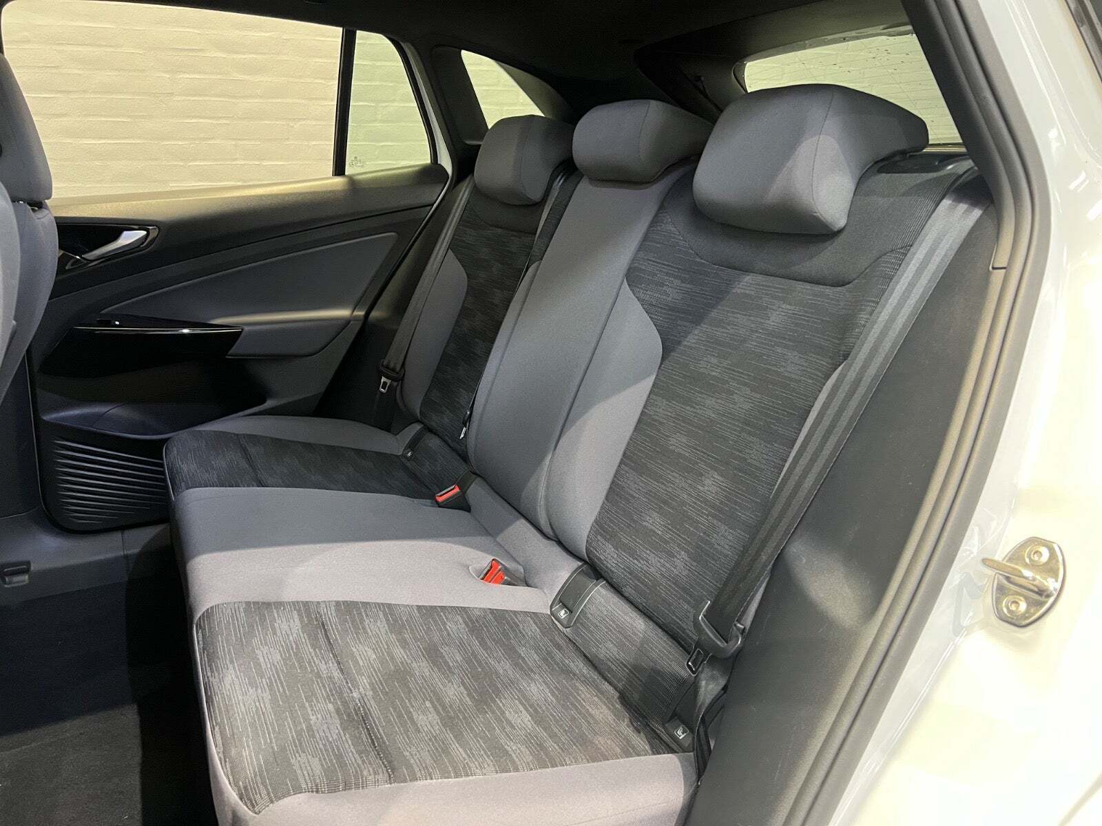 Hvid VW ID.4 fra 2021