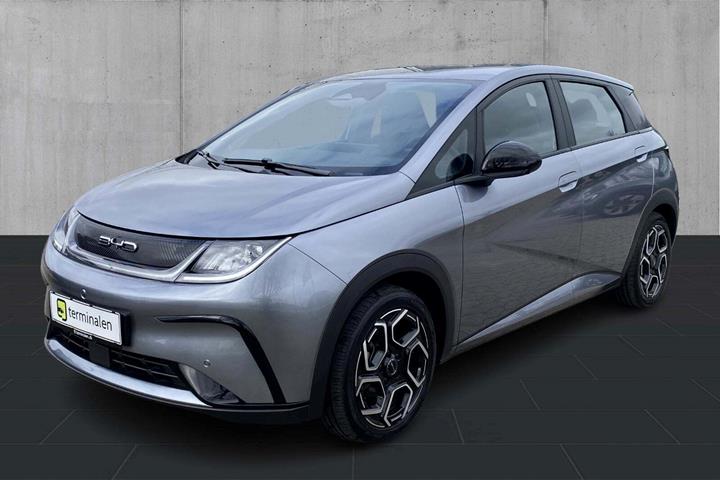 Grå BYD Dolphin fra 2024 set udefra