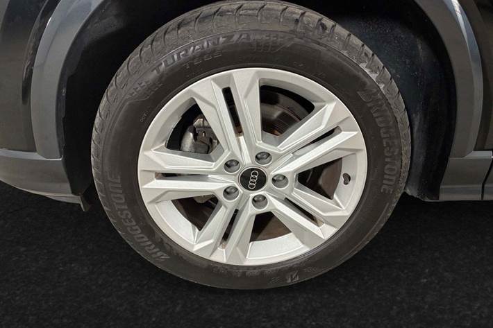 Sort Audi Q2 fra 2024