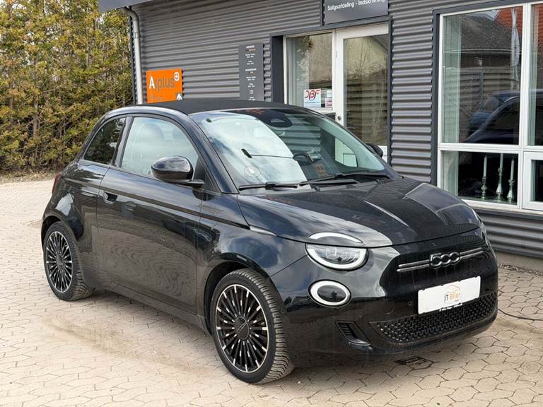 Fiat 500e 42 Icon Cabrio