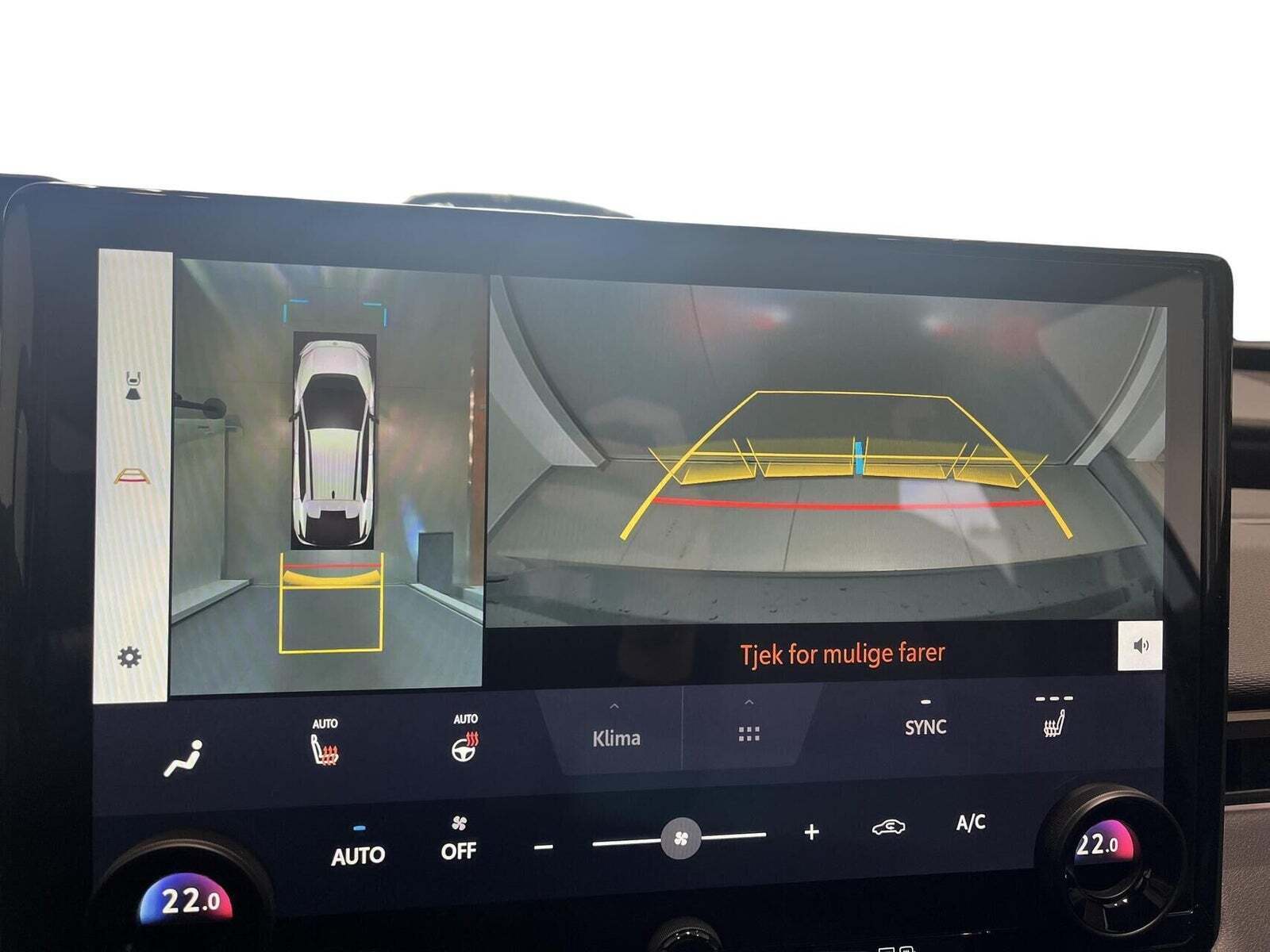 Sort Toyota BZ4X fra 2025