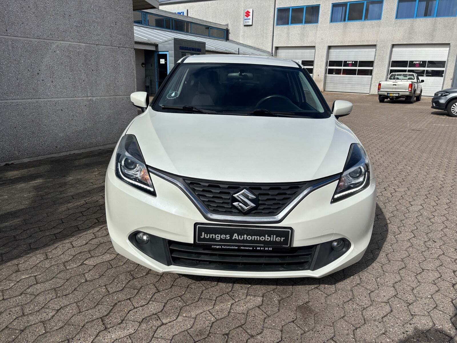 Hvid Suzuki Baleno fra 2018